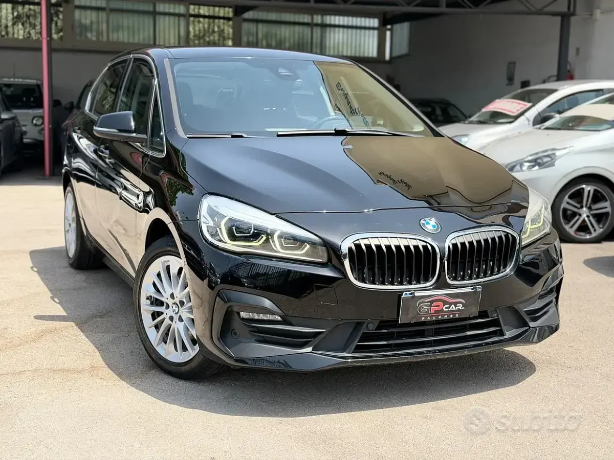 Usata BMW 216 Active Tourer Luxury Line 116 CV (85 kW) 2019 Nero Monovolume