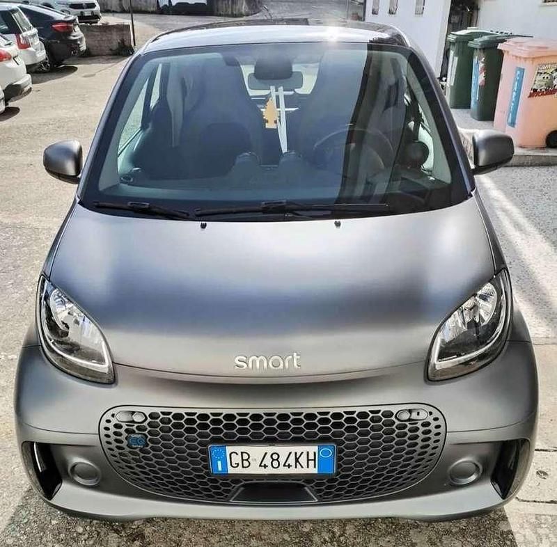 Grigio Usata 2021 Smart ForTwo Coupé Passion Utilitaria | 12.500 € (Buon prezzo) - Immagine 1/4