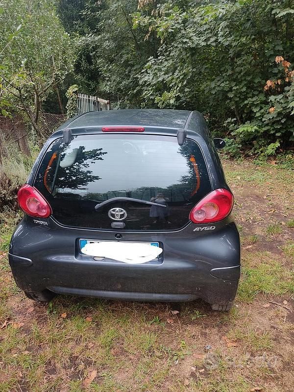 Usata Toyota Aygo 2007 Grigio Utilitaria
