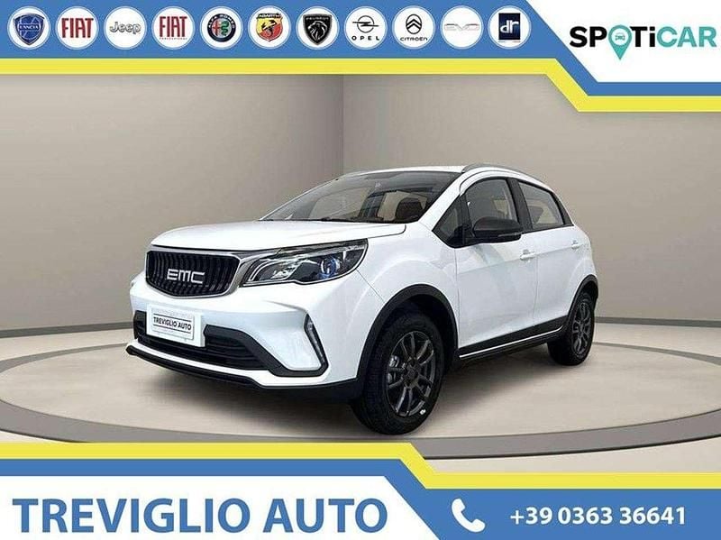 Nuova EMC QUATTRO 103 CV (75 kW) 2025 Bianco SUV