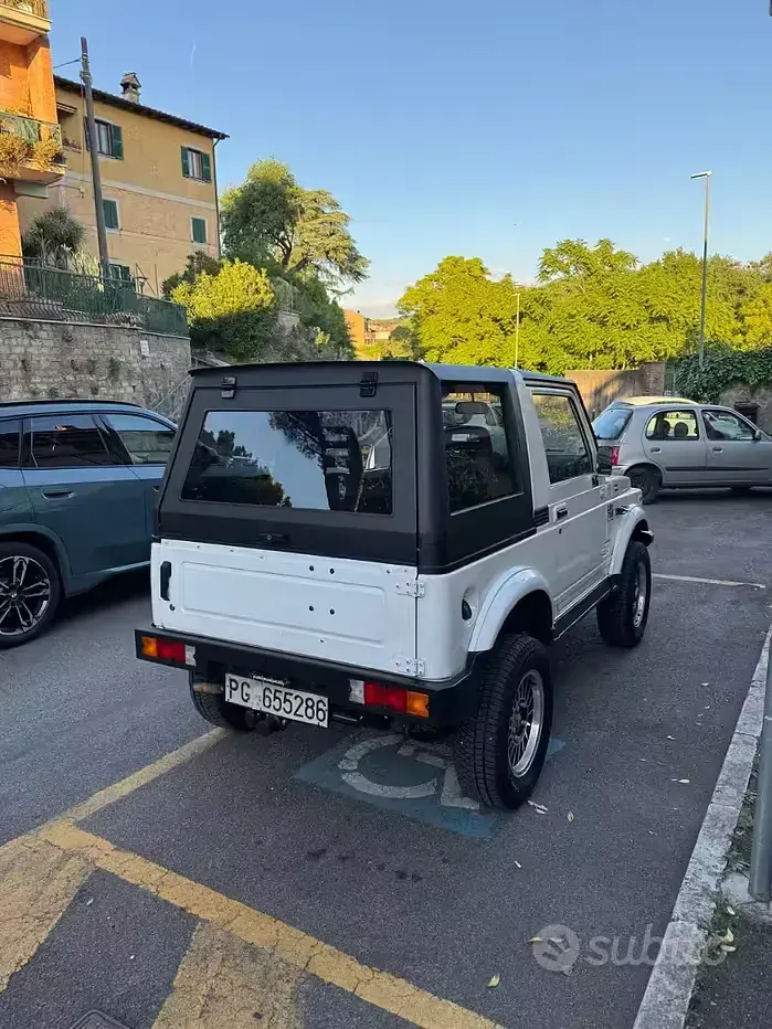 Usata Suzuki Samurai 64 CV (47 kW) 1990 Bianco SUV