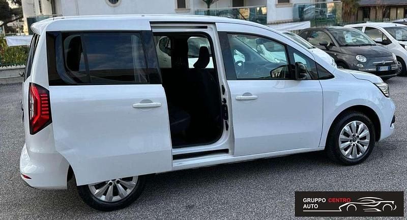 Usata Renault Kangoo 95 CV (69 kW) 2022 Bianco Monovolume