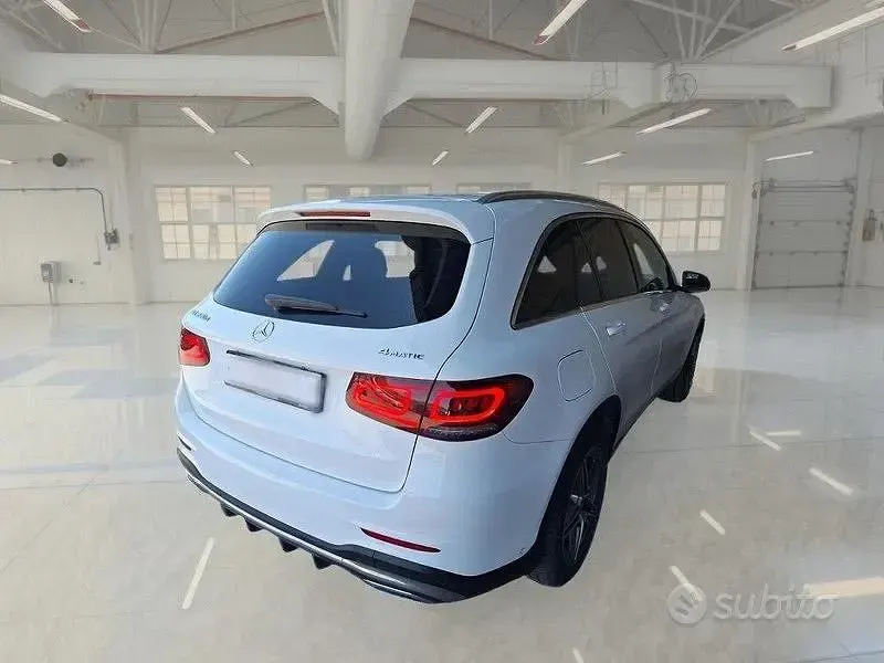 Usata Mercedes GLC220 Premium 194 CV (142 kW) 2022 Bianco SUV