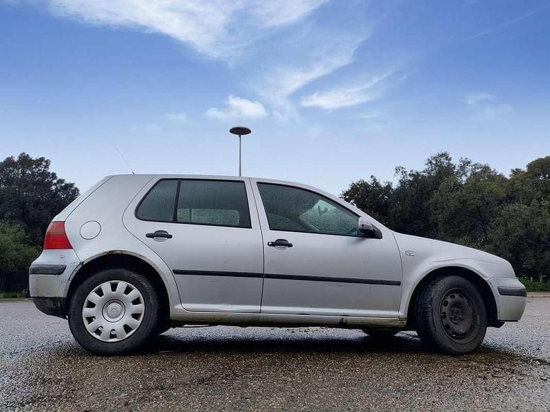 Usata VW Golf IV 75 CV (55 kW) 2001 Berlina