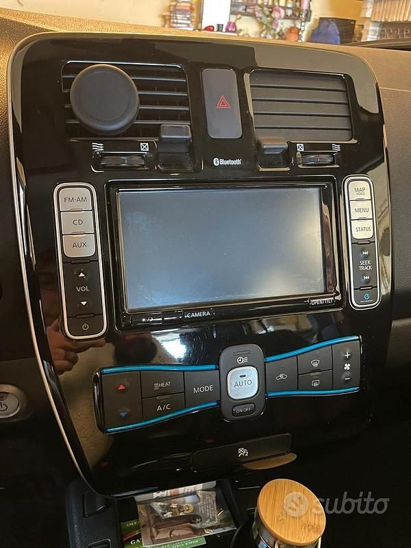 Usata Nissan Leaf 80 kW (109 CV) 2015 Nero Utilitaria
