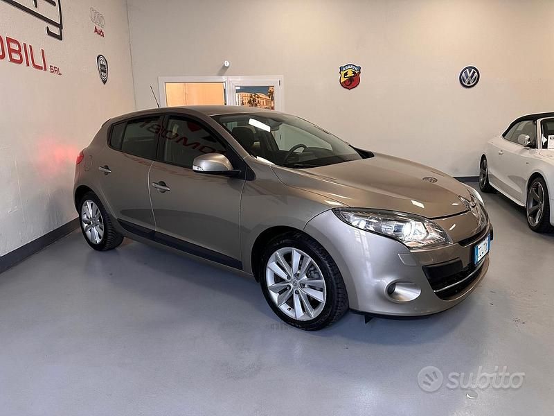 Usata Renault Mégane Dynamique 110 CV (80 kW) 2010 Grigio Berlina