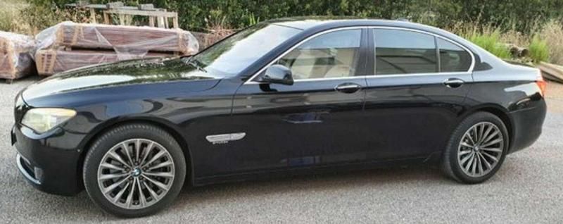 Usata BMW 740 Comfort Edition 306 CV (225 kW) 2010 Berlina