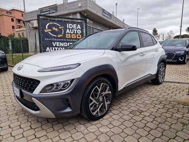 Usata Hyundai Kona 105 CV (77 kW) 2021 Bianco SUV
