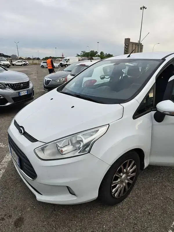Usado Ford B-MAX Business Edition 87 CV (63 kW) 2016 Blanco Monovolumen