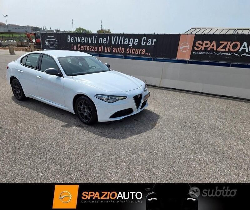 Usata Alfa Romeo Giulia Super 160 CV (117 kW) 2020 Bianco Berlina