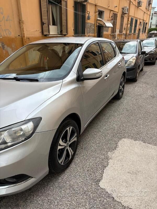 Usata Nissan Pulsar 110 CV (80 kW) 2017 Grigio Berlina