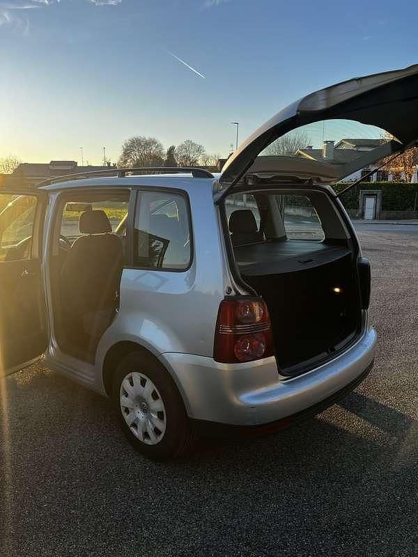 Usata VW Touran Trendline 102 CV (75 kW) 2008 Monovolume
