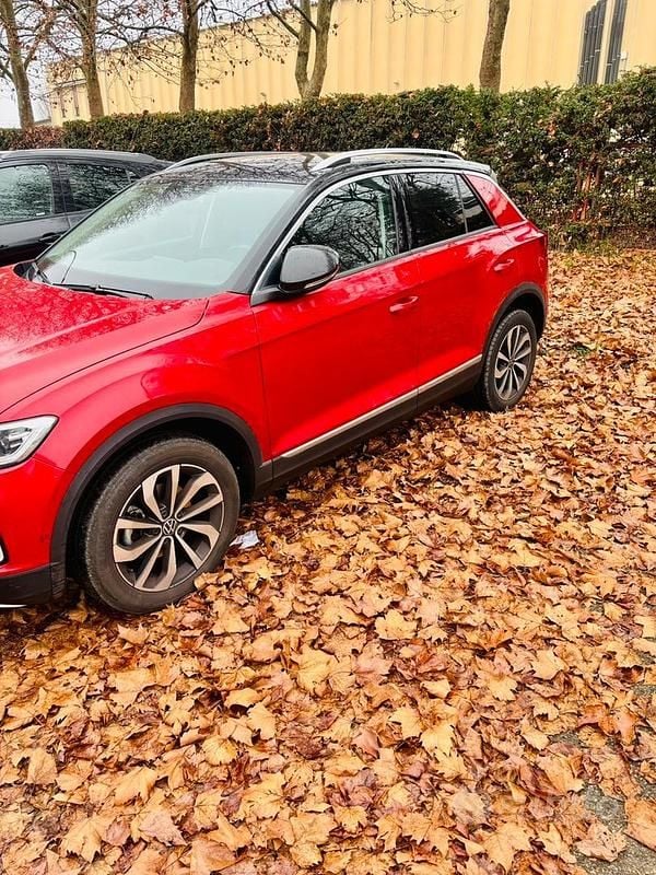 Usata VW T-Roc Style 150 CV (110 kW) 2022 Rosso SUV