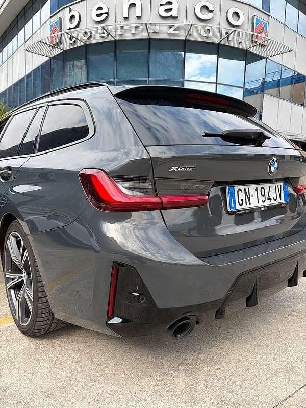 Usata BMW 330 Comfort Edition 286 CV (210 kW) 2023 Grigio Station wagon