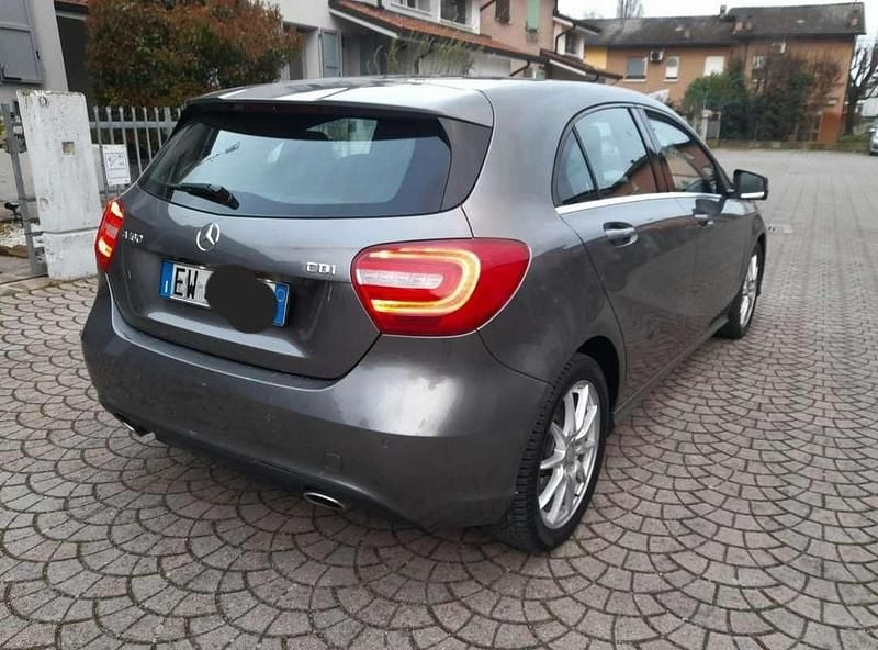 Usata Mercedes CLA180 Premium 109 CV (80 kW) 2014 Berlina