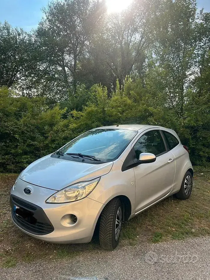 Usata Ford Ka 69 CV (50 kW) 2015 Grigio Berlina