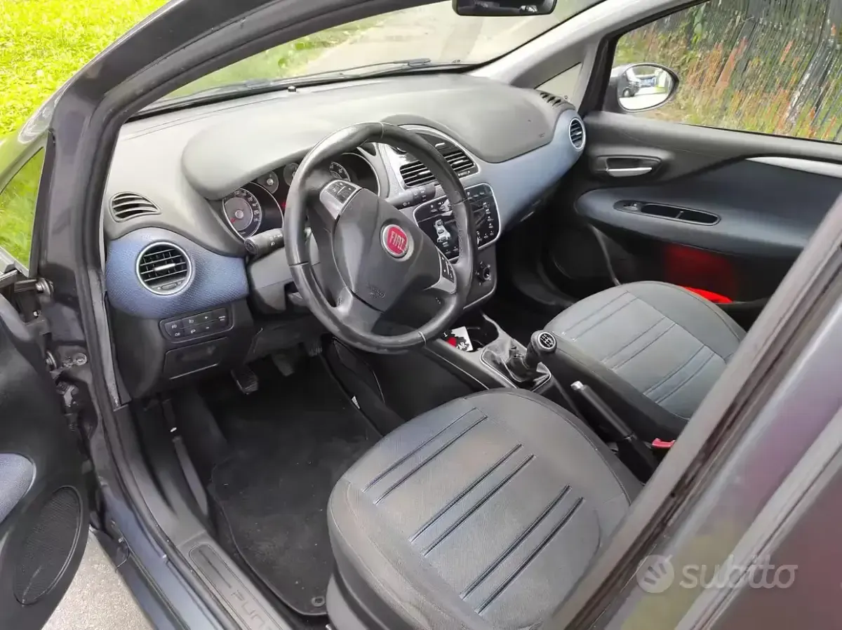 Usata Fiat Punto Evo S 95 CV (69 kW) 2011 Grigio Utilitaria