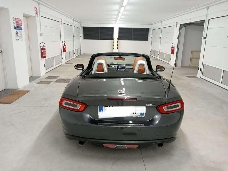 Usata Fiat 124 Spider Lusso 140 CV (102 kW) 2017 Cabrio