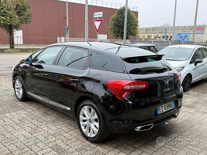Usata DS Automobiles DS5 Sport Chic 163 CV (119 kW) 2015 Nero Utilitaria