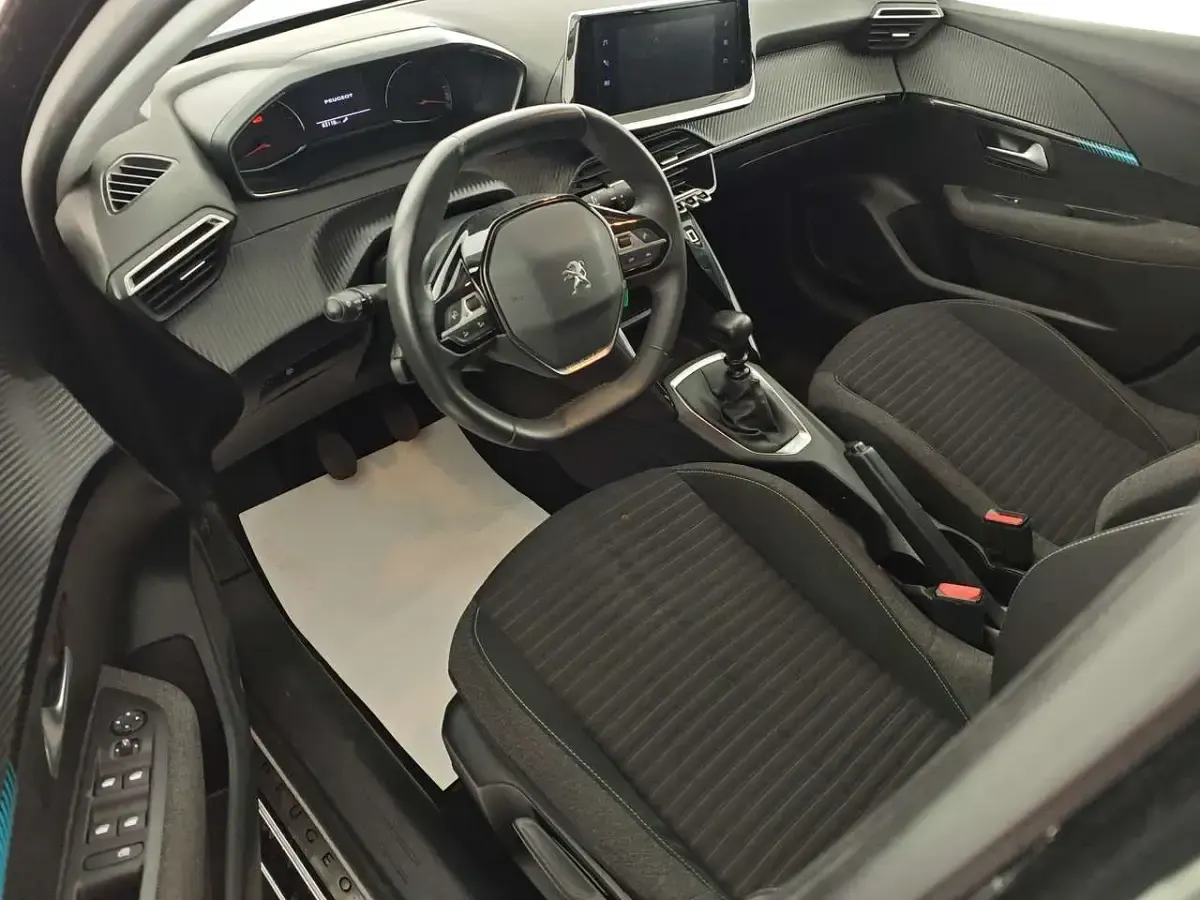 Usata Peugeot 208 Active 101 CV (74 kW) 2023 Vari colori Utilitaria