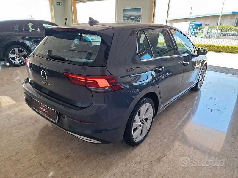 Usata VW Golf VII Style 150 CV (110 kW) 2021 Grigio Utilitaria