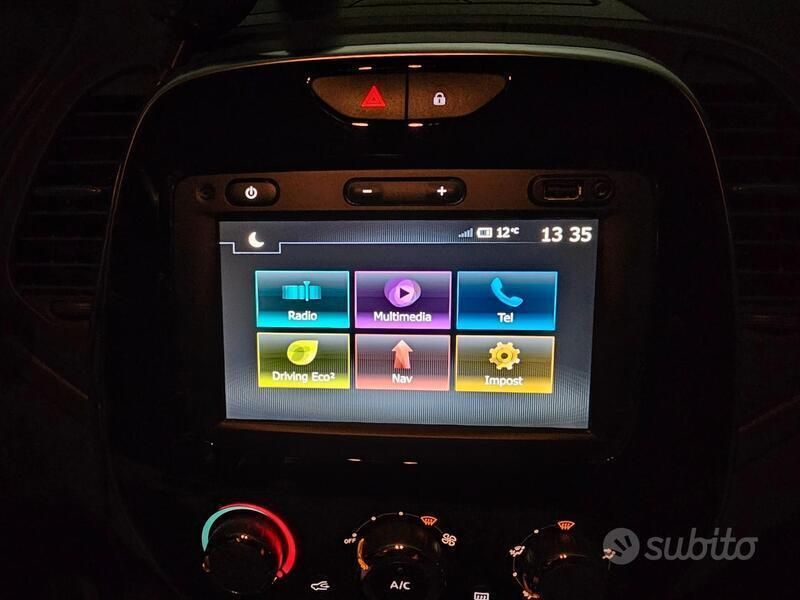 Usata Renault Captur 131 CV (96 kW) 2019 Verde SUV