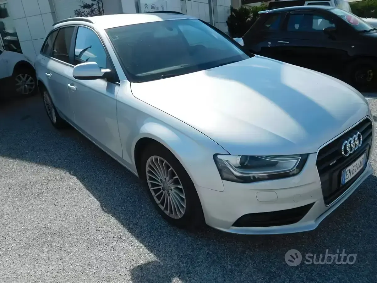 Usata Audi A4 Business Plus 177 CV (130 kW) 2012 Grigio Station wagon