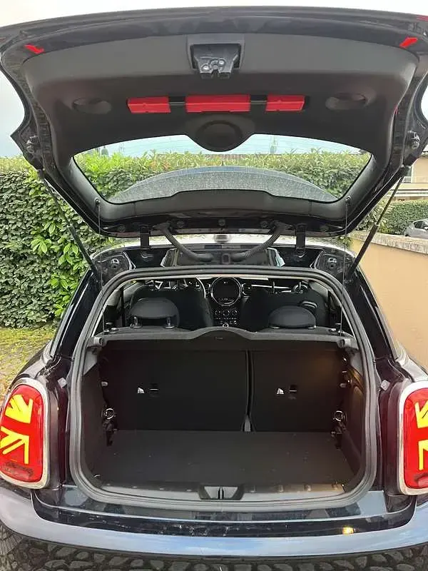 Usata Mini Cooper SE Classic 75 kW (102 CV) 2022 Utilitaria