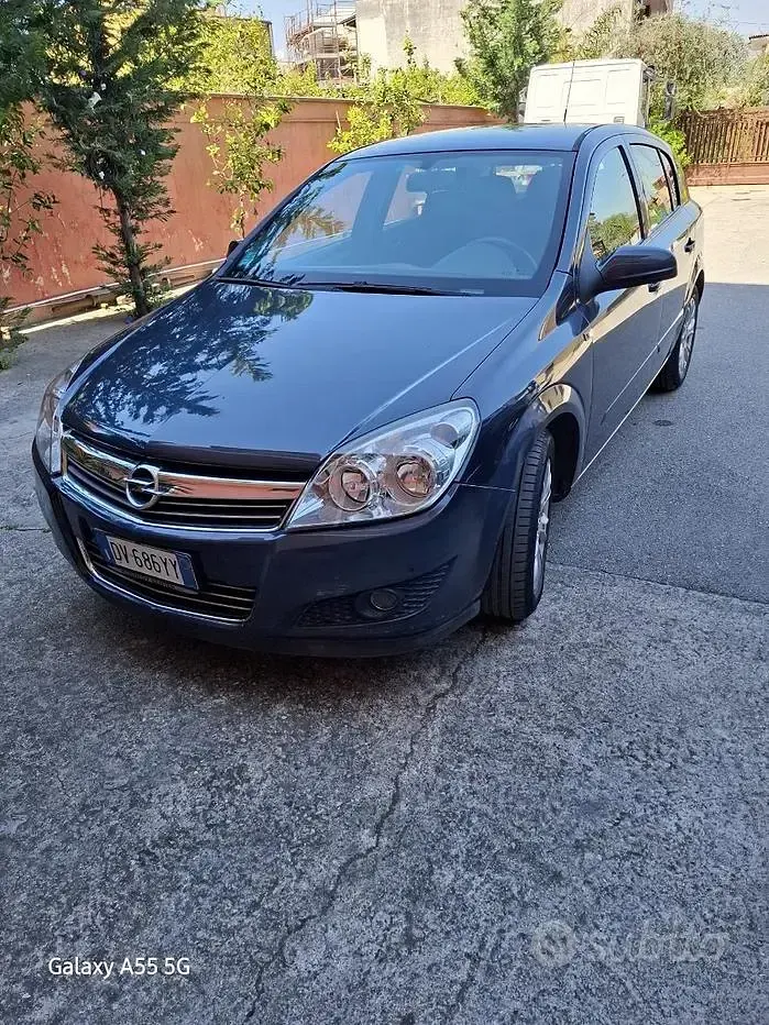 Usata Opel Astra 110 CV (80 kW) 2009 Berlina