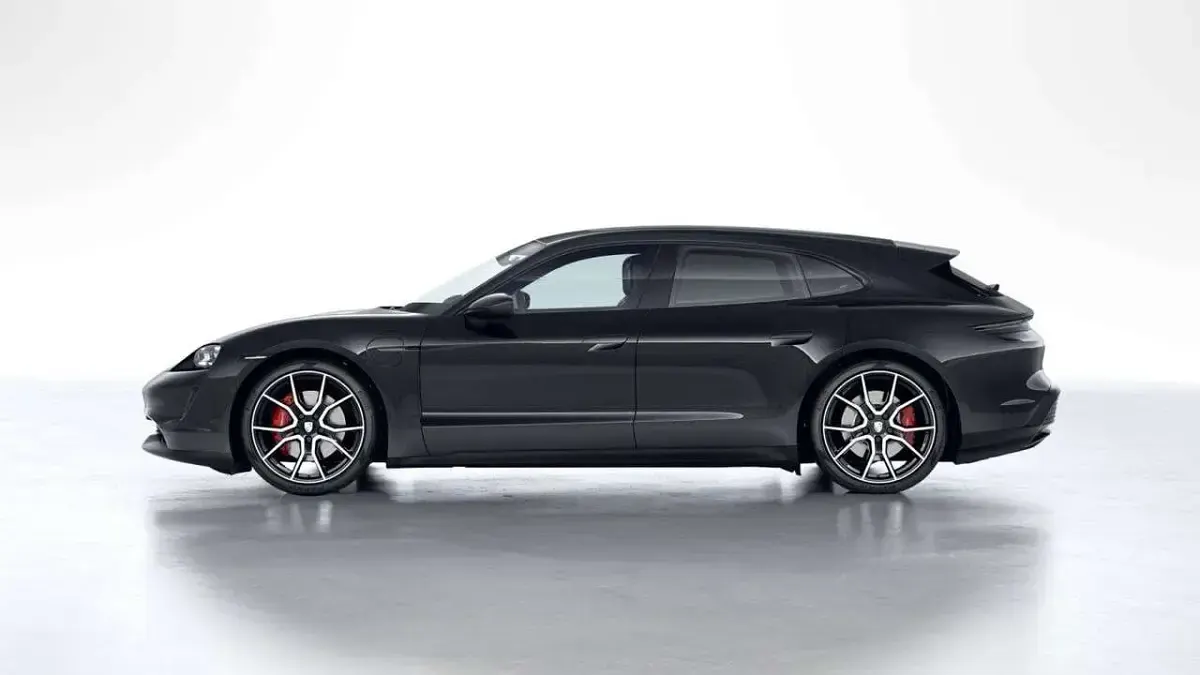 Usata Porsche Taycan Sport Turismo 419 kW (571 CV) 2023 Nero jet Station wagon