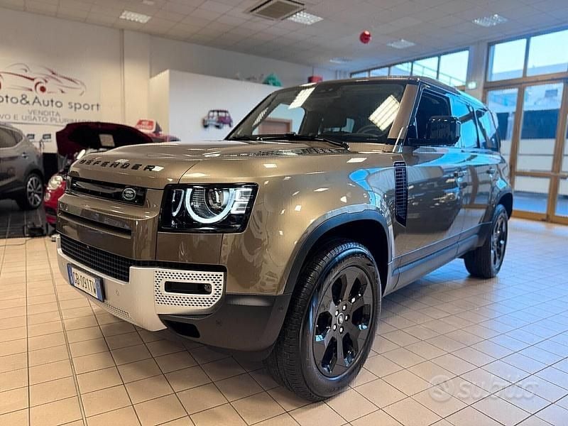 Verde Usata 2021 Land Rover Defender SE SUV | 49.900 € (Super prezzo) - Immagine 1/4
