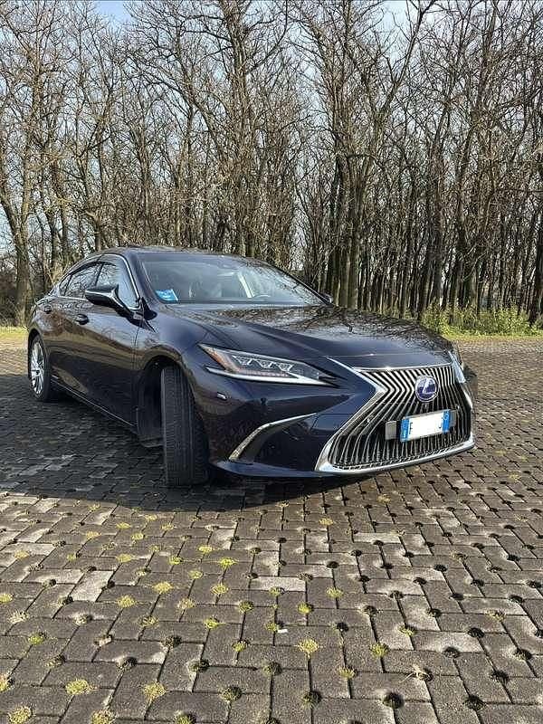 Usata Lexus ES300 Luxury Line 218 CV (160 kW) 2019 Blu/azzurro Berlina