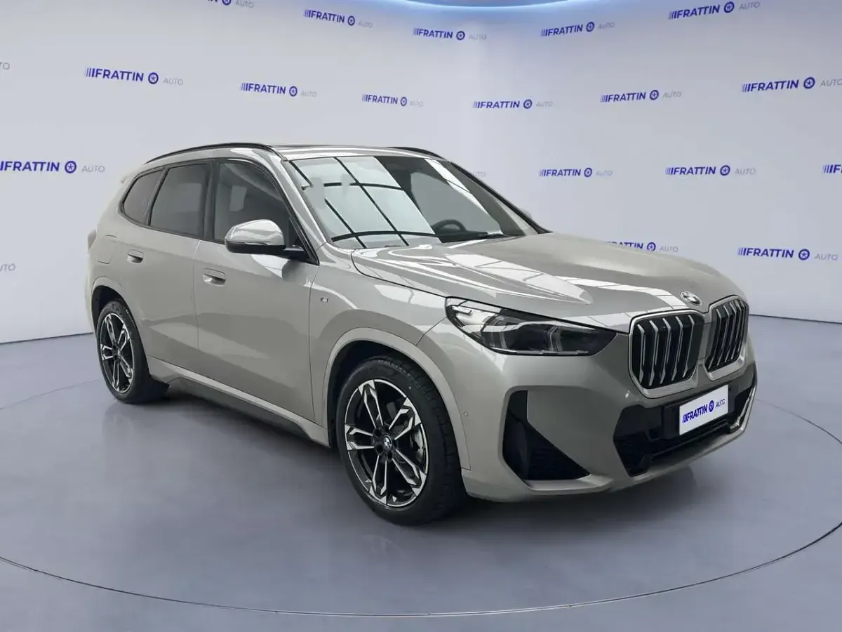 Usata BMW X1 Sport Line 150 CV (110 kW) 2024 Space silver [c67]  metallizz SUV
