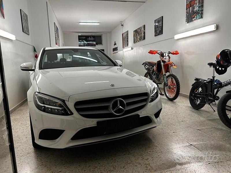 Usata Mercedes C180 Executive 156 CV (114 kW) 2020 Bianco Berlina