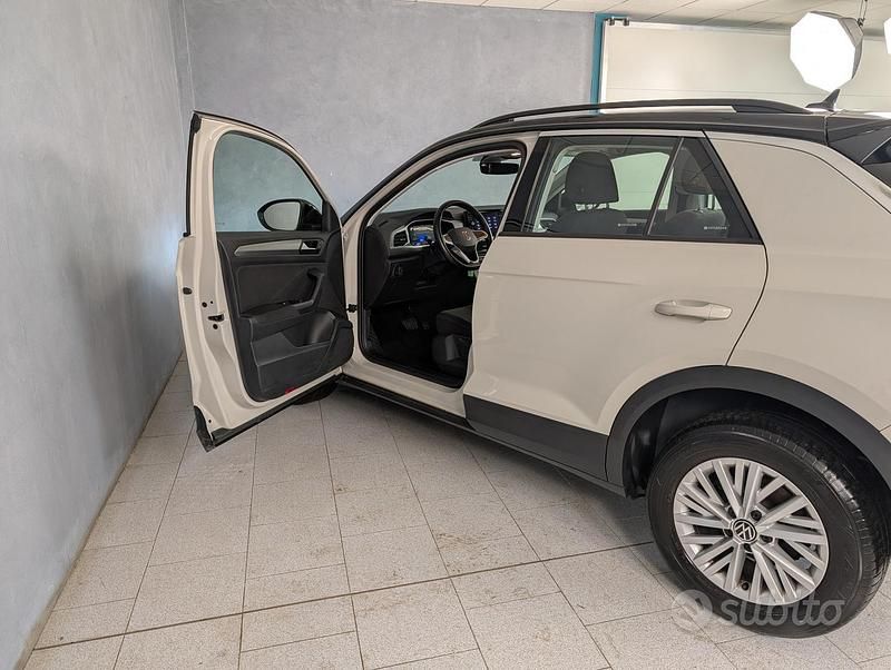 Occasion VW T-Roc Life 150 ch (110 kW) 2024 Other SUV