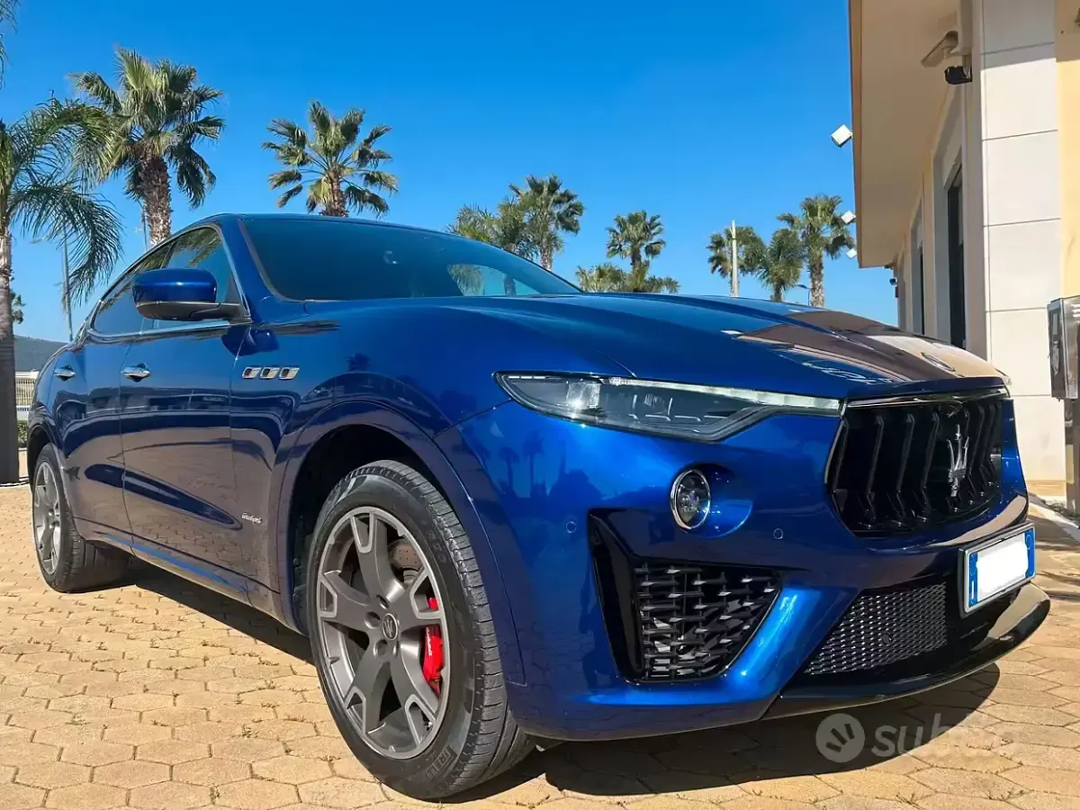 Usata Maserati Levante 350 CV (257 kW) 2021 Blu SUV