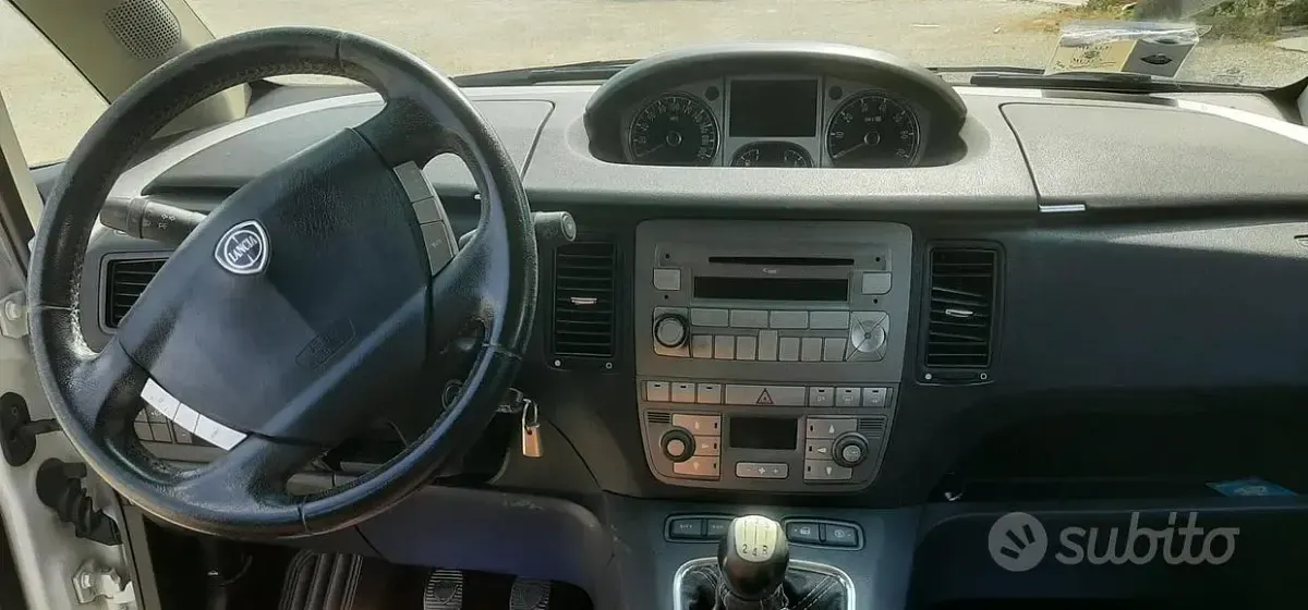 Usata Lancia Musa 95 CV (69 kW) 2012 Bianco Monovolume