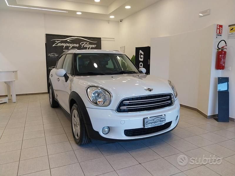 Usata Mini Park Lane Countryman 111 CV (81 kW) 2016 Bianco SUV