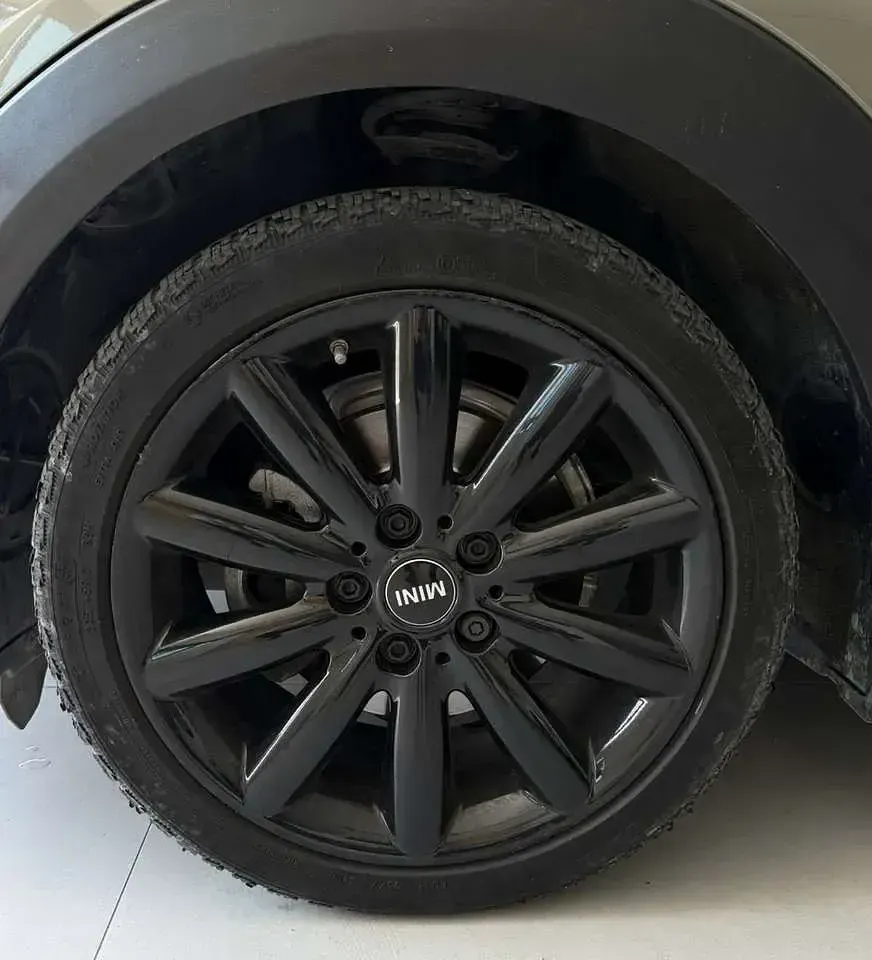 Usata Mini Cooper D Hype 116 CV (85 kW) 2018 Verde Utilitaria