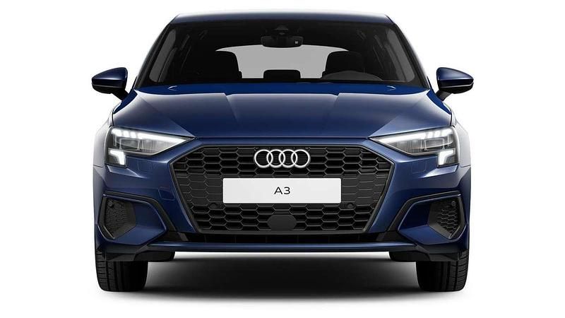 Usata Audi A3 Sportback Business 116 CV (85 kW) 2022 Blu/azzurro Utilitaria