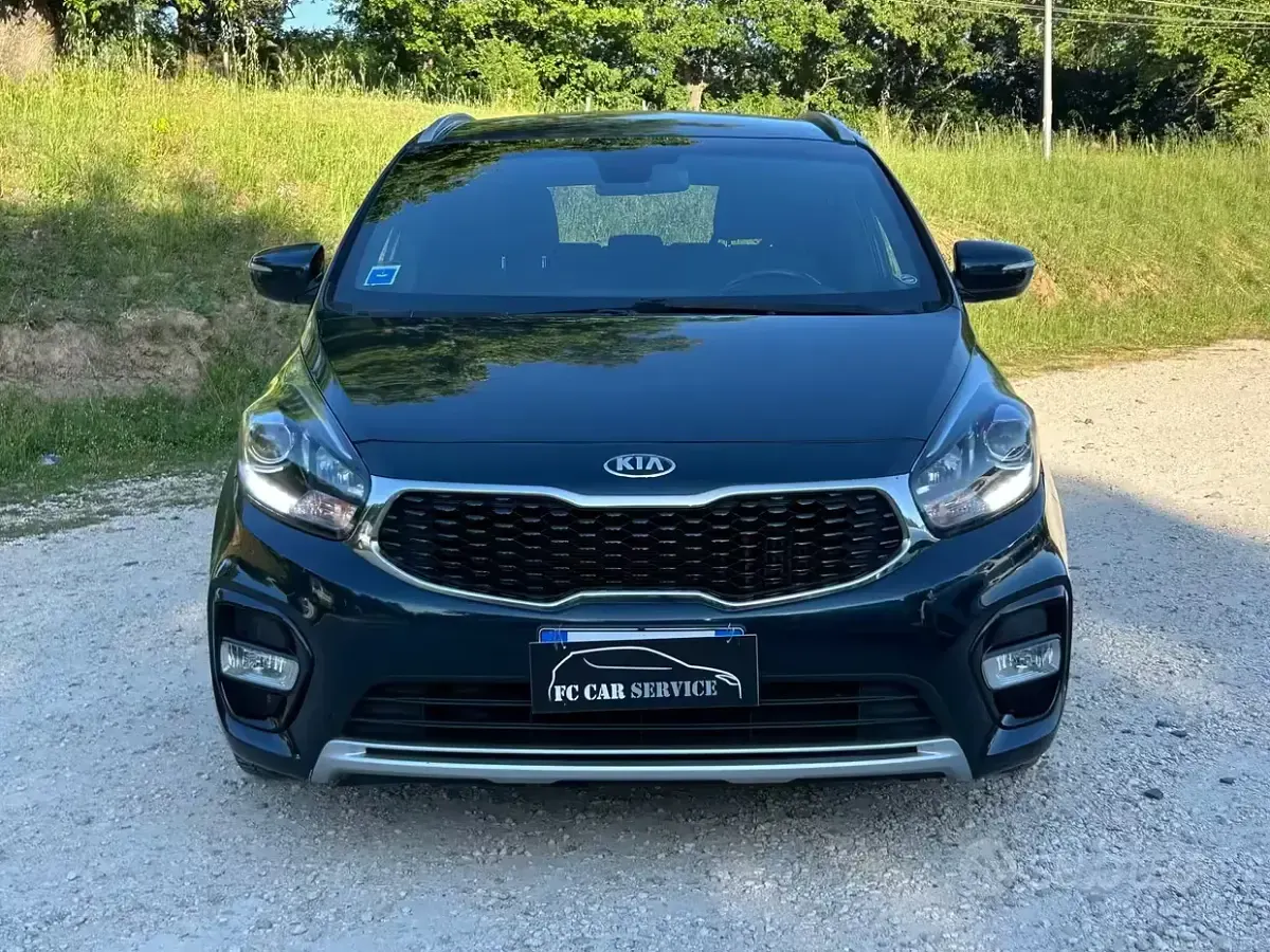 Usata Kia Carens Platinum 141 CV (103 kW) 2017 Blu Monovolume