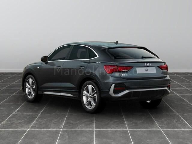Usata Audi Q3 Sportback S-Line 150 CV (110 kW) 2025 Grigio SUV