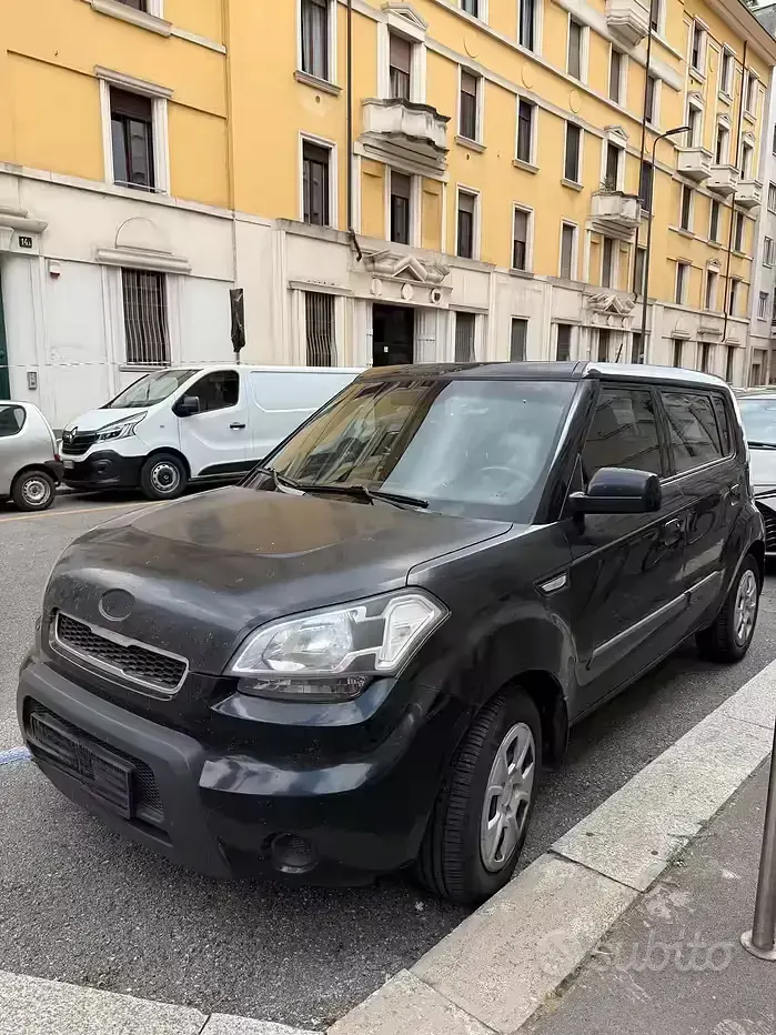 Usata Kia Soul 126 CV (92 kW) 2012 Nero SUV