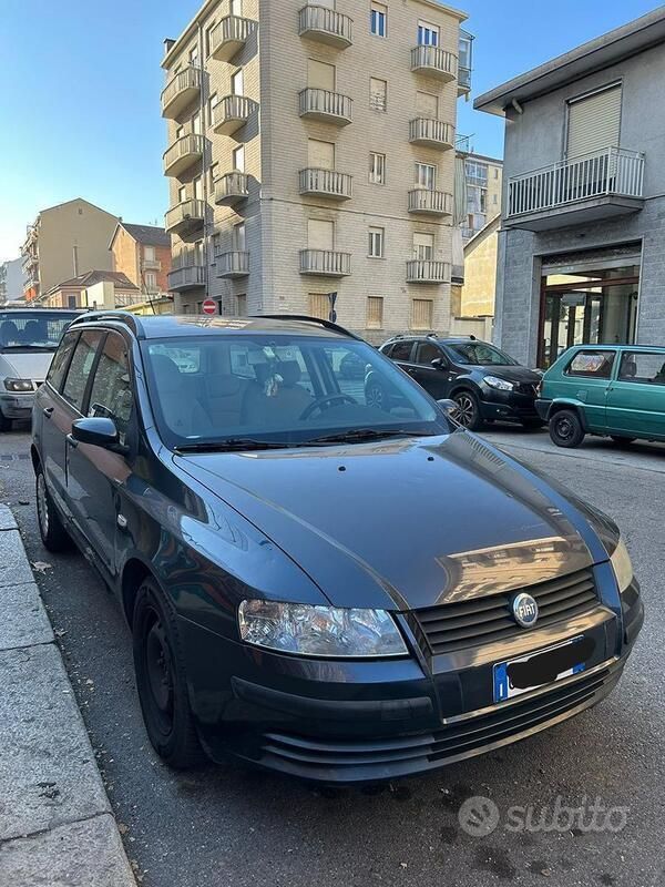 Usata Fiat Stilo 116 CV (85 kW) 2005 Grigio Station wagon