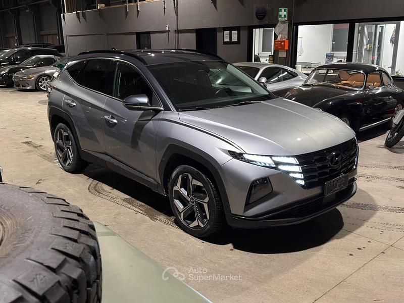 Usata Hyundai Tucson 179 CV (131 kW) 2022 Argento metallizzato SUV