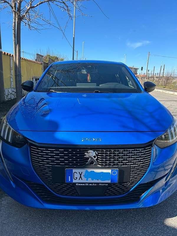 Usata Peugeot 208 GT-line 101 CV (74 kW) 2022 Blu/azzurro Utilitaria