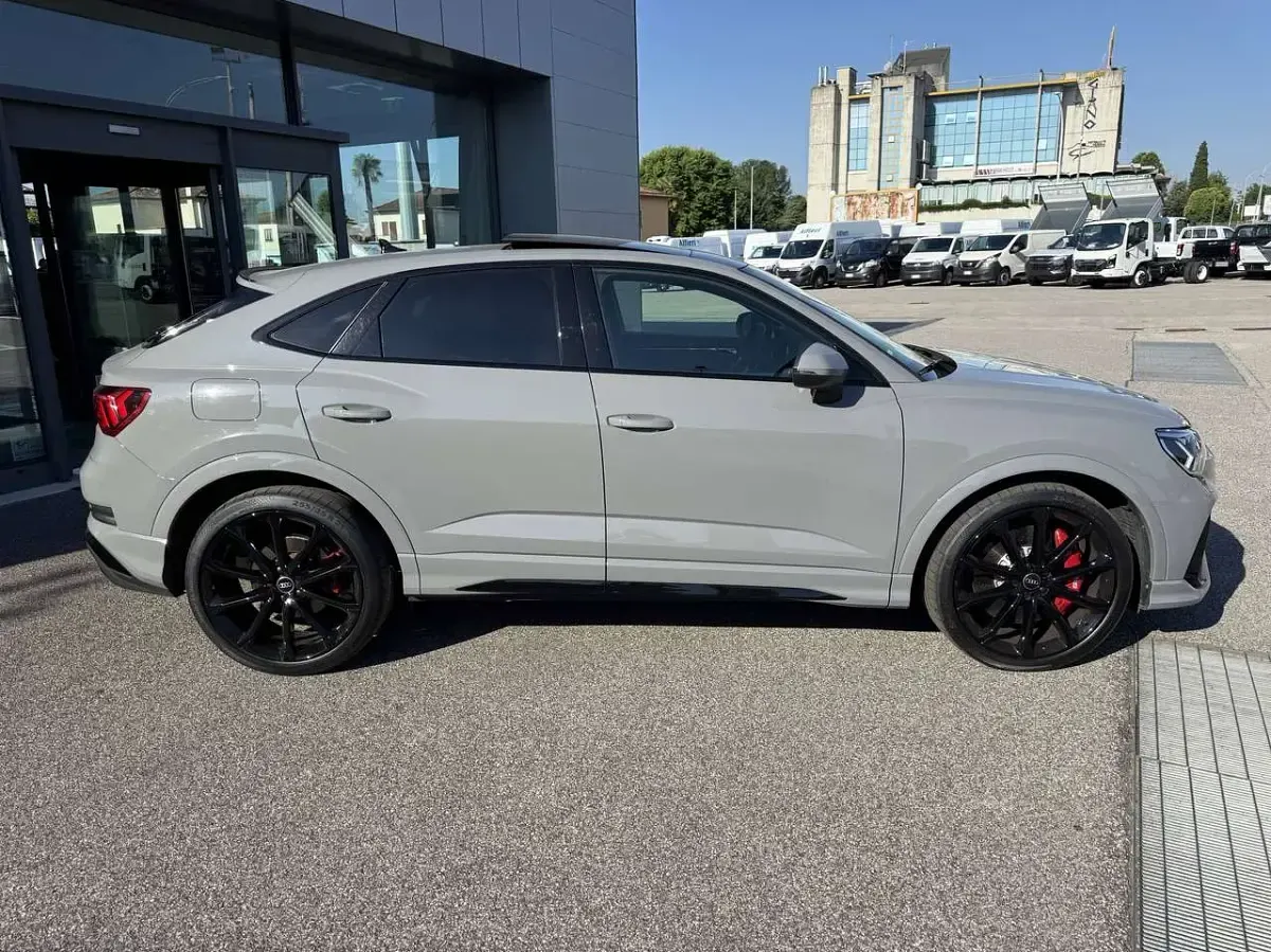 Usata Audi Q3 400 CV (294 kW) 2022 Argento SUV