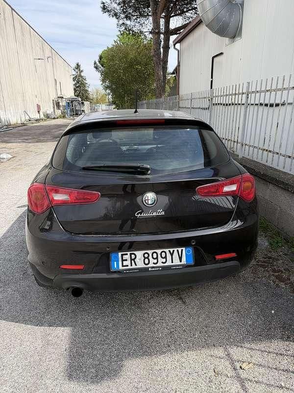 Usata Alfa Romeo Giulietta 107 CV (78 kW) 2013 Utilitaria