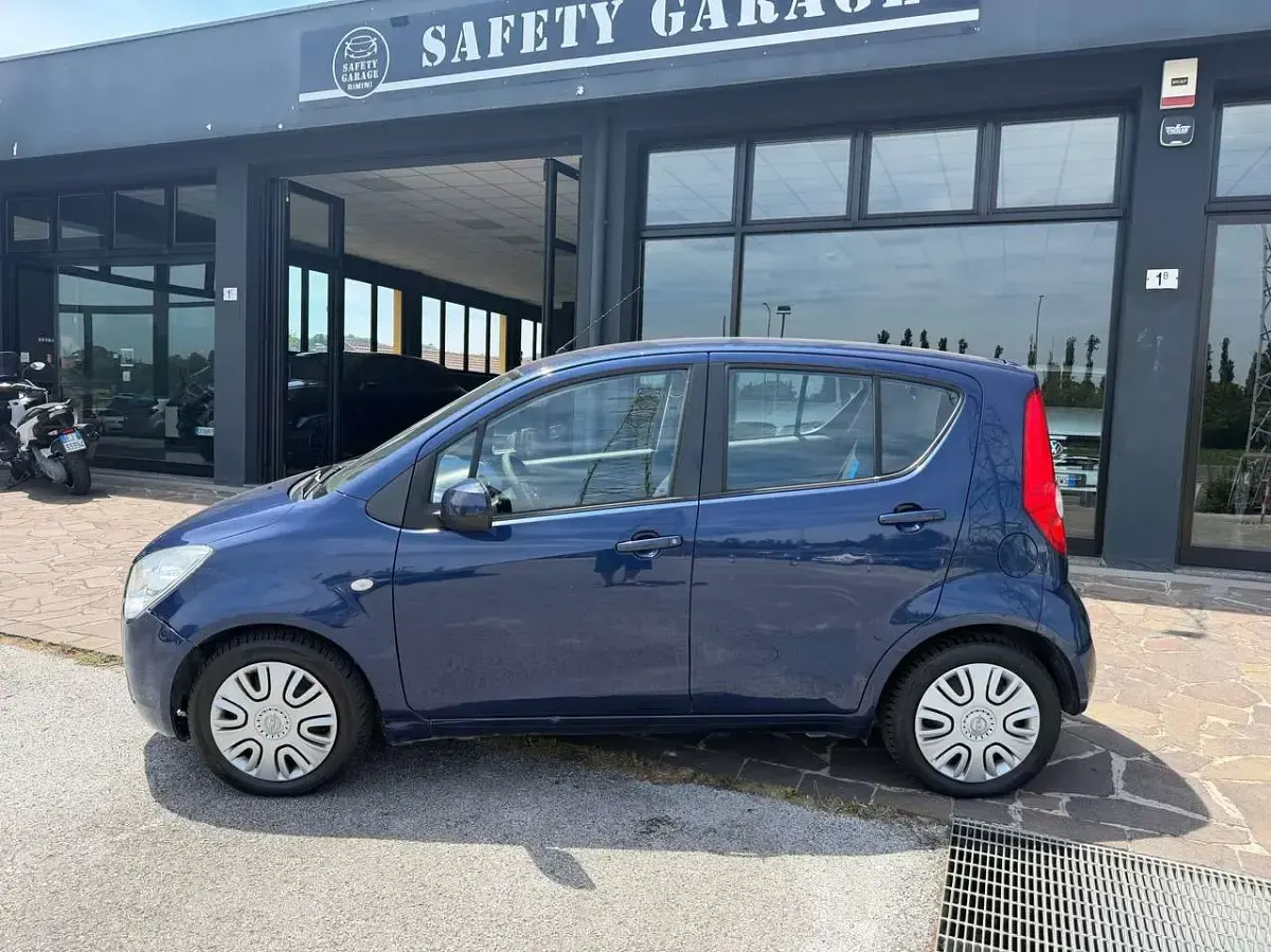 Usata Opel Agila Enjoy 68 CV (50 kW) 2009 Blu/azzurro Utilitaria