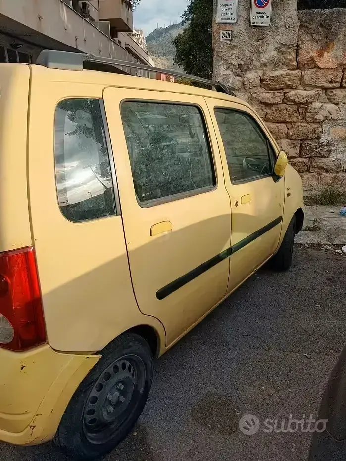 Usata Opel Agila 58 CV (42 kW) 2005 Giallo Monovolume